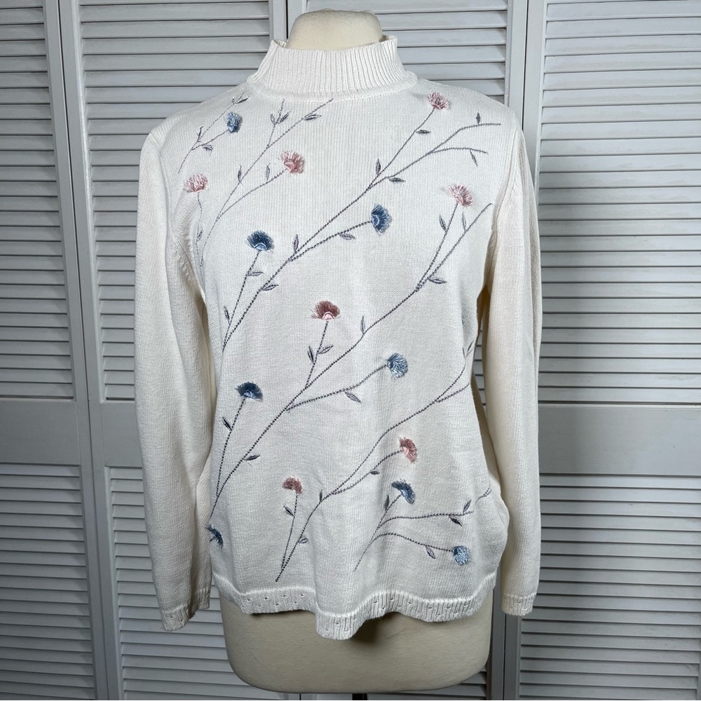 Vintage Alfred Dunner Floral Embroidered Sweater – Size M